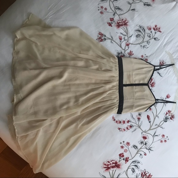 EUC H&M Divided blush pink empire waist dress - Picture 6 of 8